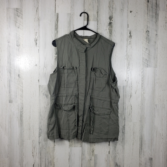 Faded Glory Tops 35 Faded Glory Army Green Sleeveless Button Down Shirt Womens Size Xl 1618